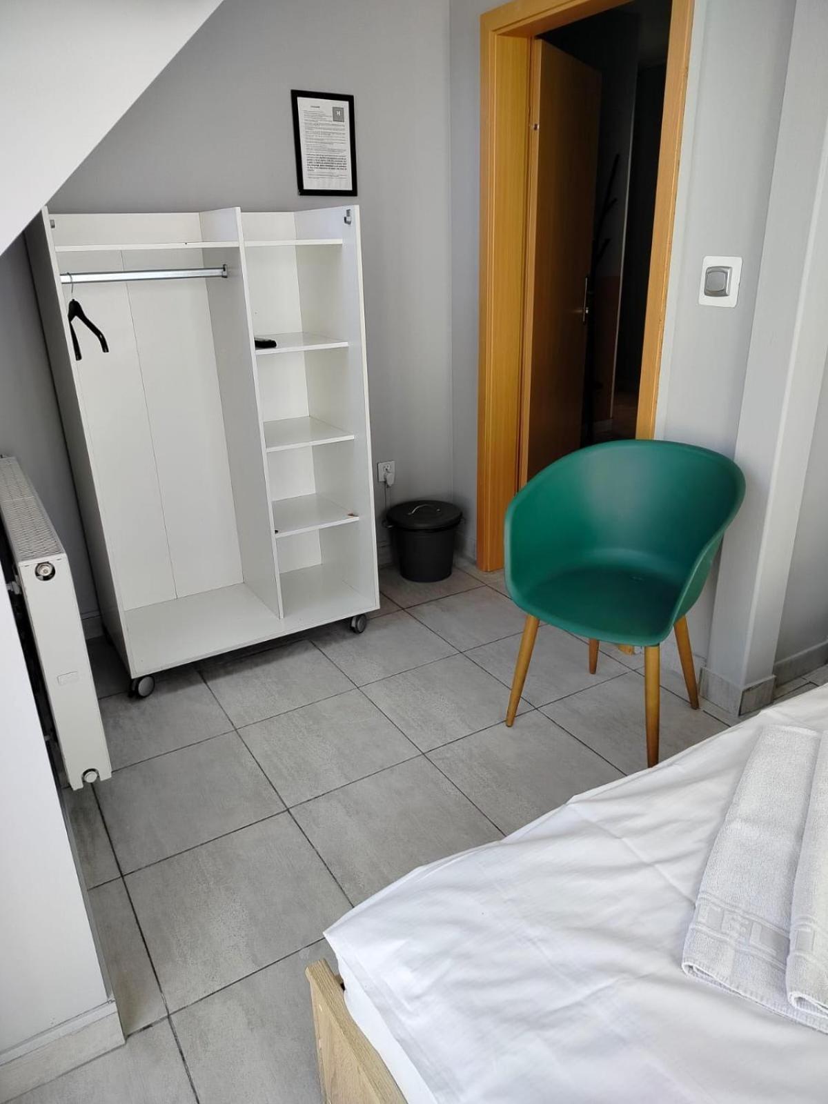 Minihostel Zary Eksteriør billede